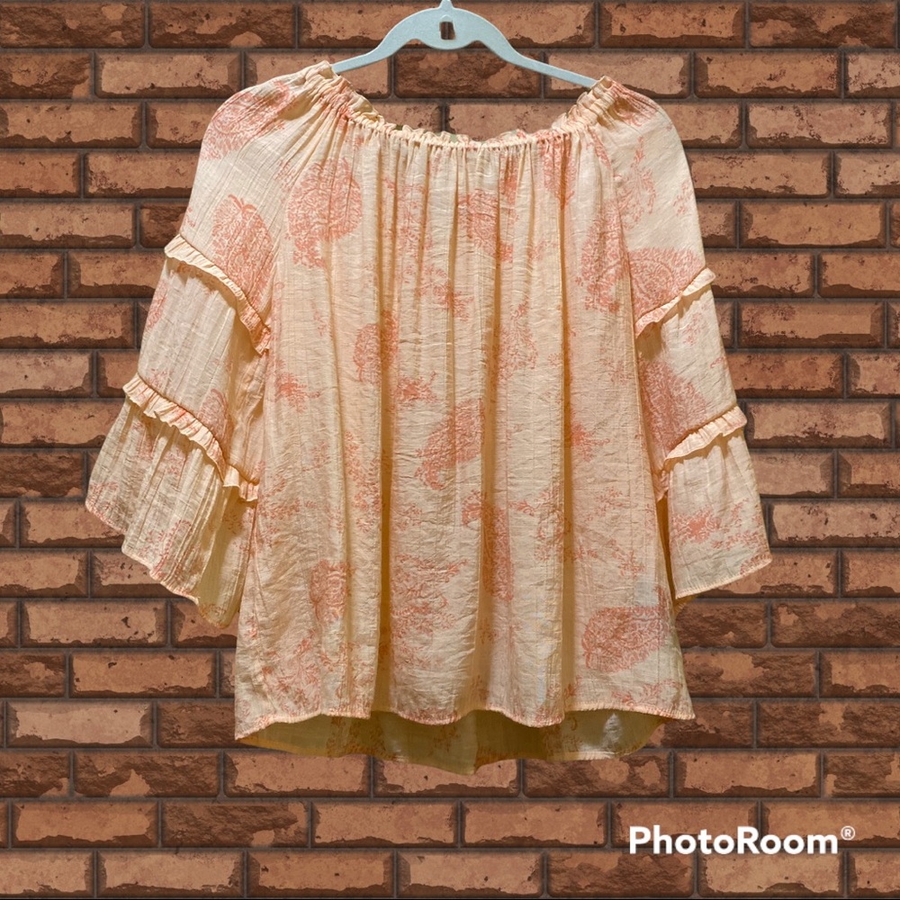 ZAC & RACHEL semi-sheer paisley 3/4 length sleeve. Lite/dark tangerine women’s M